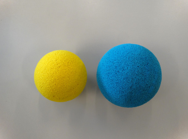 Cleaning ball for concrete pump